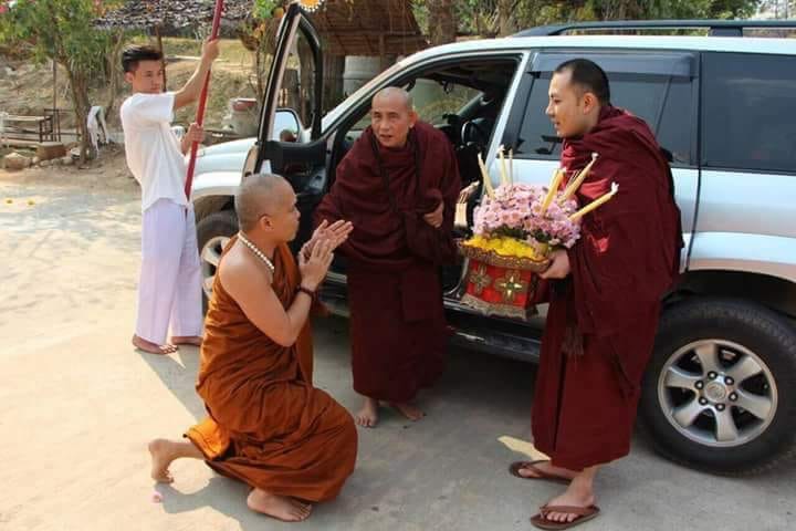 พระครูบาพ่อบุญชุ่ม